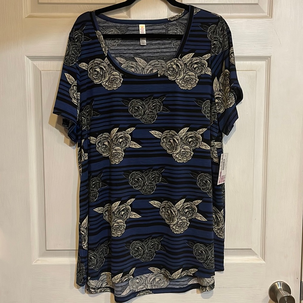 NWT 3XL LuLaRoe Classic T Shirt